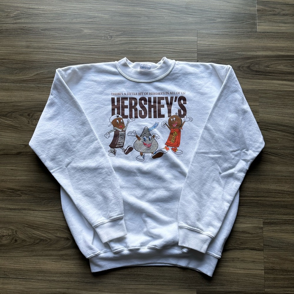 2005 Youth Hershey’s chocolate crewneck